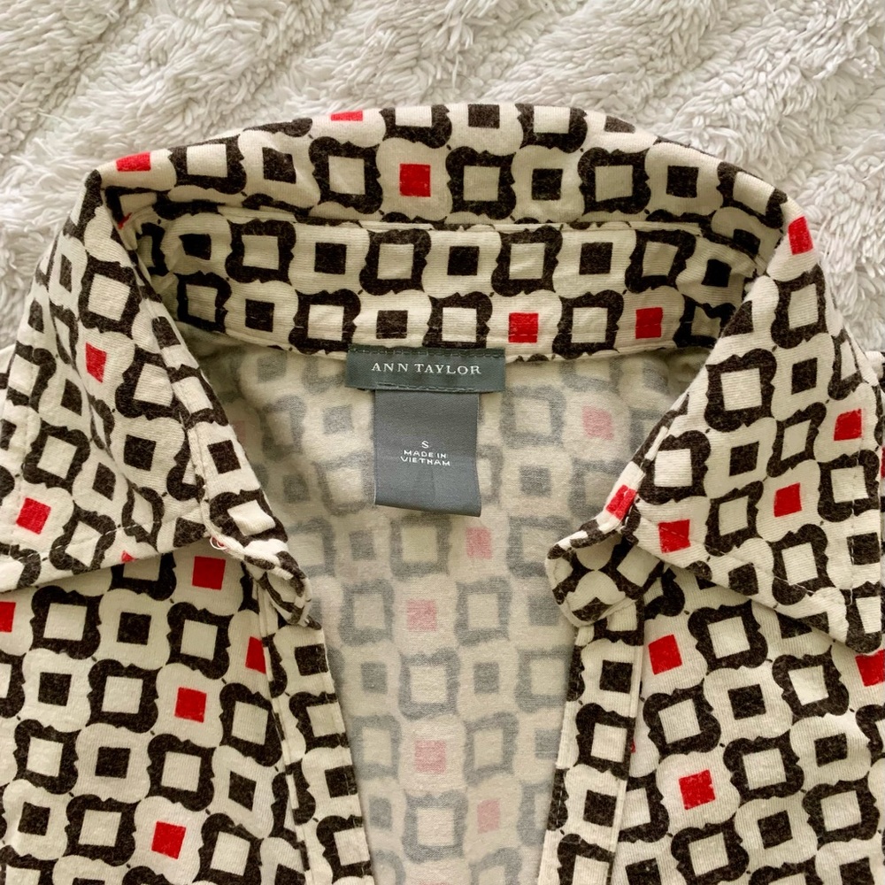 EUC ANN TAYLOR geo print top ❤️ - Picture 6 of 8